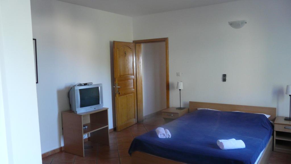 Guest House Zivkovic Sveti Stefan Kamer foto