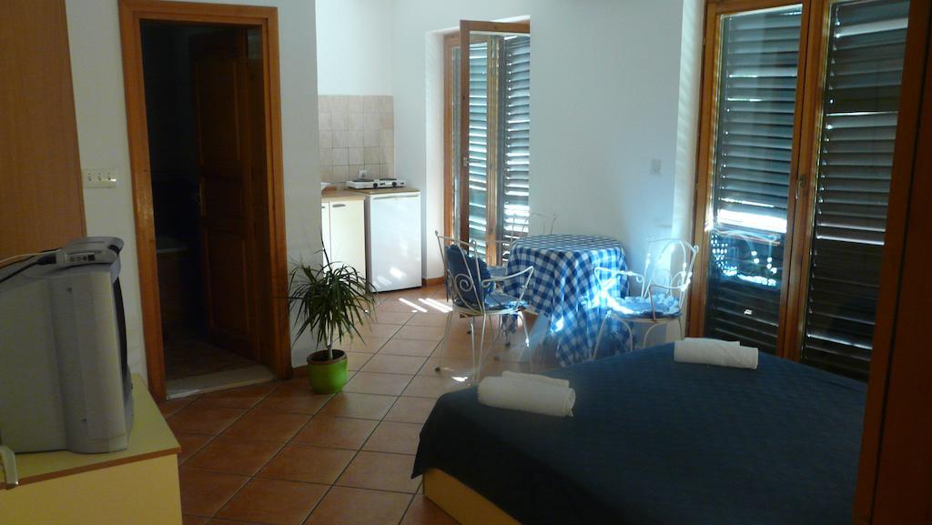 Guest House Zivkovic Sveti Stefan Kamer foto