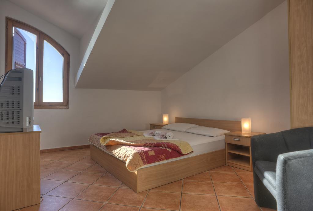 Guest House Zivkovic Sveti Stefan Buitenkant foto